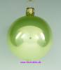 Mundgeblasene Christbaumkugeln, "lindgrün opal" 10cm, 1 Karton mit 4 Kugeln