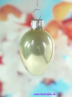 Glas-Ei, creme opal
	Größe: 5cm,